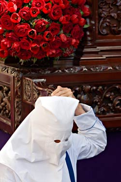 Costaleros tienen un desgaste avanzado, especialmente considerando sus edades tan jovenes